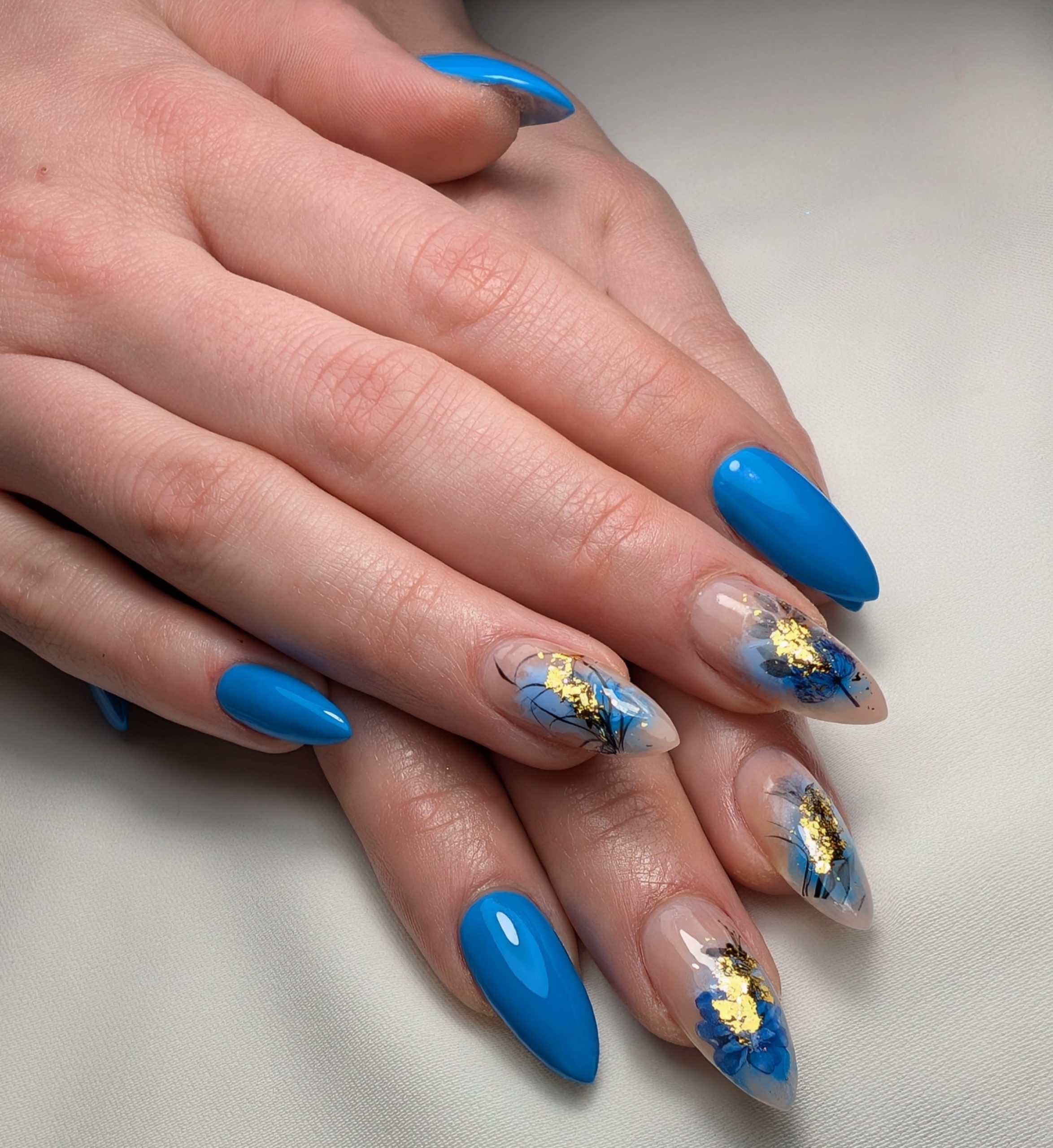 Blue Nailart